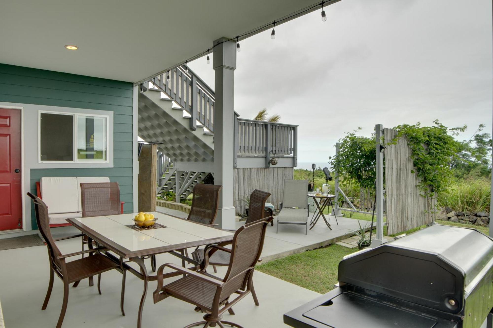 The Aloha Green House Retreat With Ocean Views! Naalehu Exterior photo